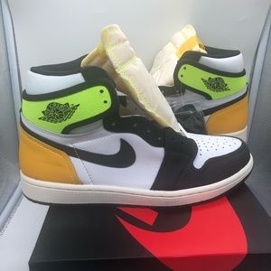 Nike air Jordan 1 high retro Volt